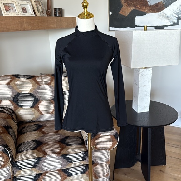 Athleta North Point Rashguard - Picture 12 of 13